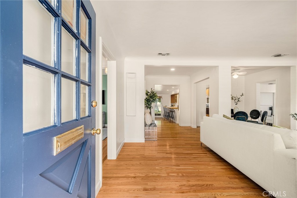 504 N Reese Place