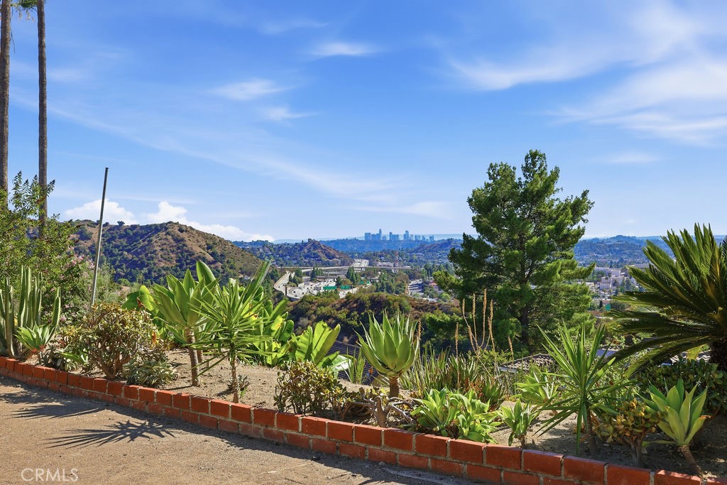775 Ridge Drive
