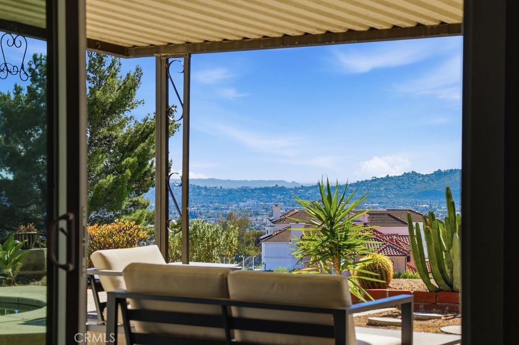 775 Ridge Drive