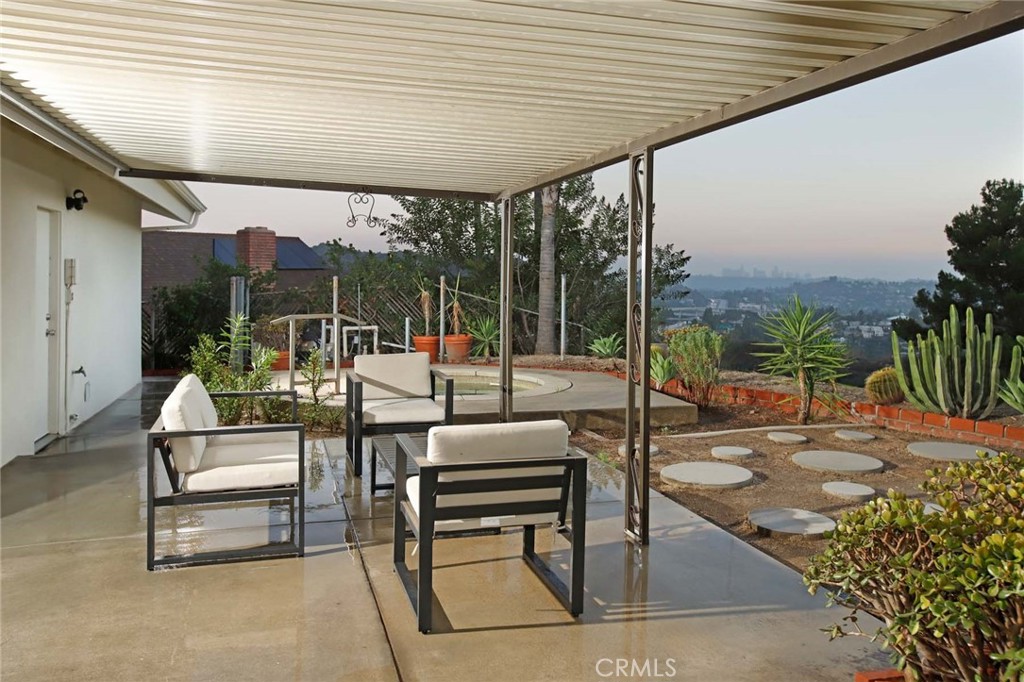 775 Ridge Drive