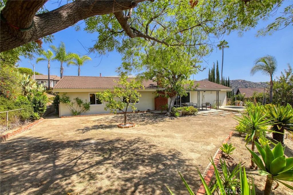 775 Ridge Drive