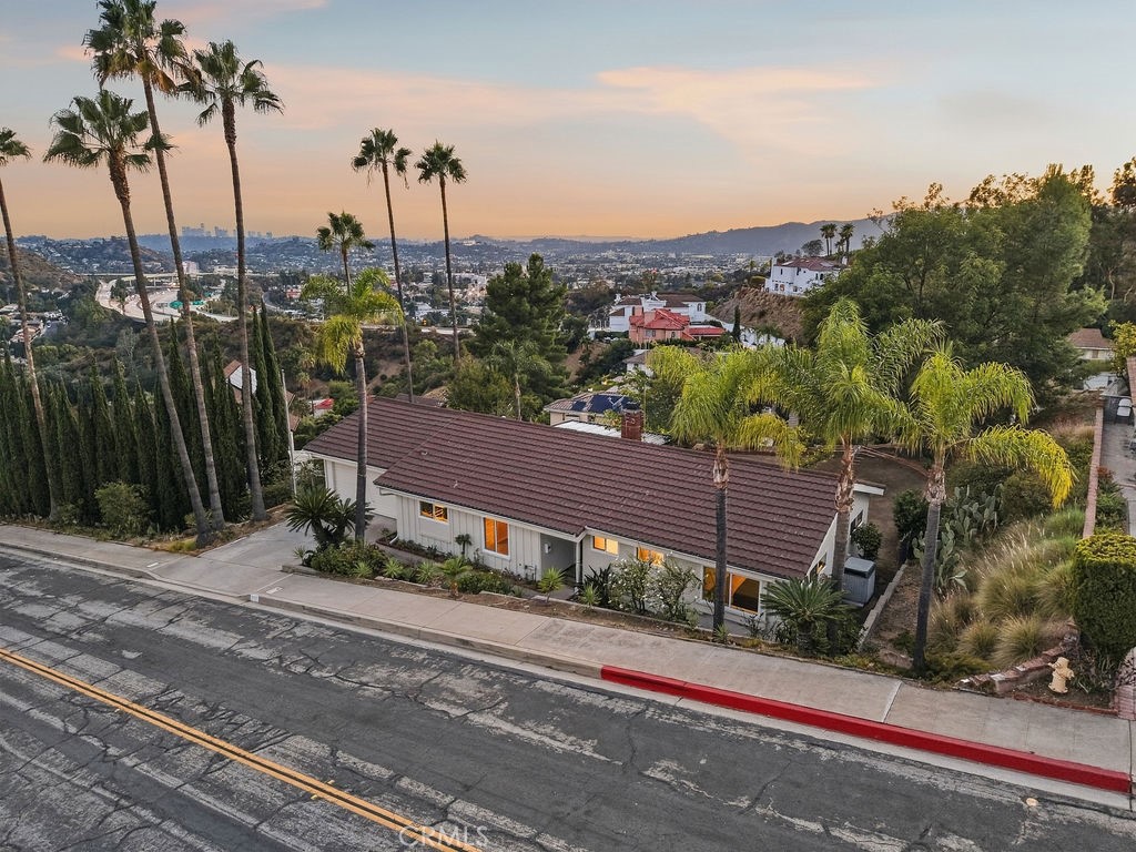 775 Ridge Drive