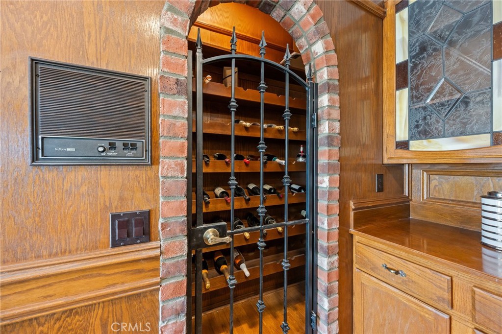 2521 Flintridge Drive