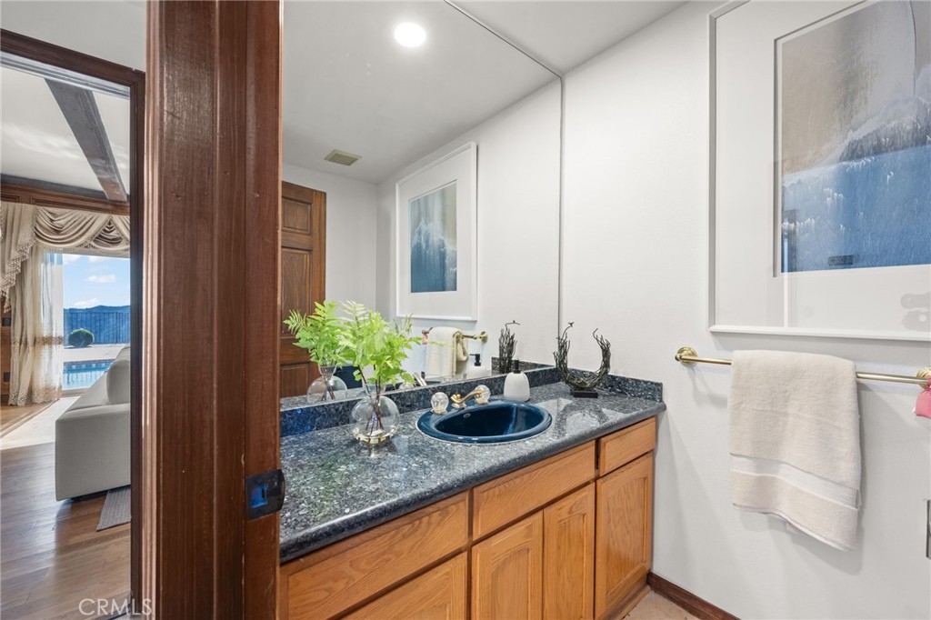 2521 Flintridge Drive