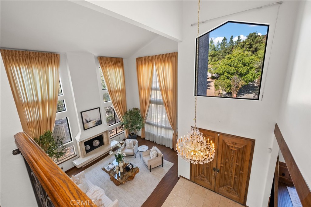 2521 Flintridge Drive