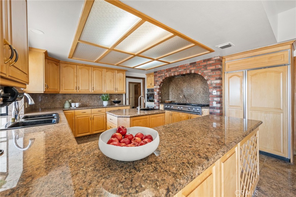 2521 Flintridge Drive