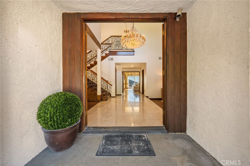 2521 Flintridge Drive