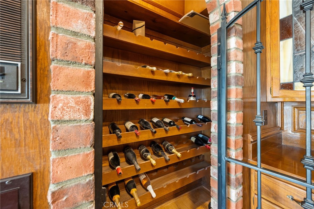 2521 Flintridge Drive