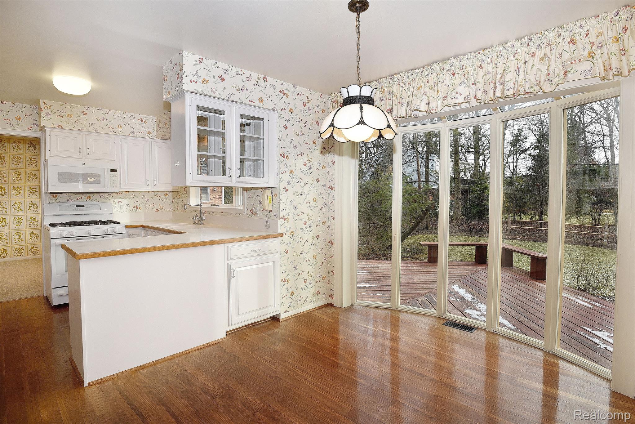 3130 CASWELL DR