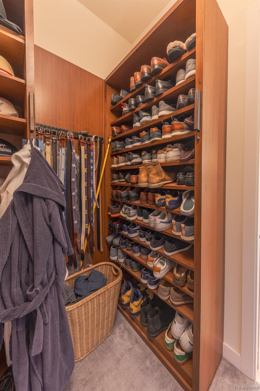 327 N Old Woodward Avenue Unit: 421
