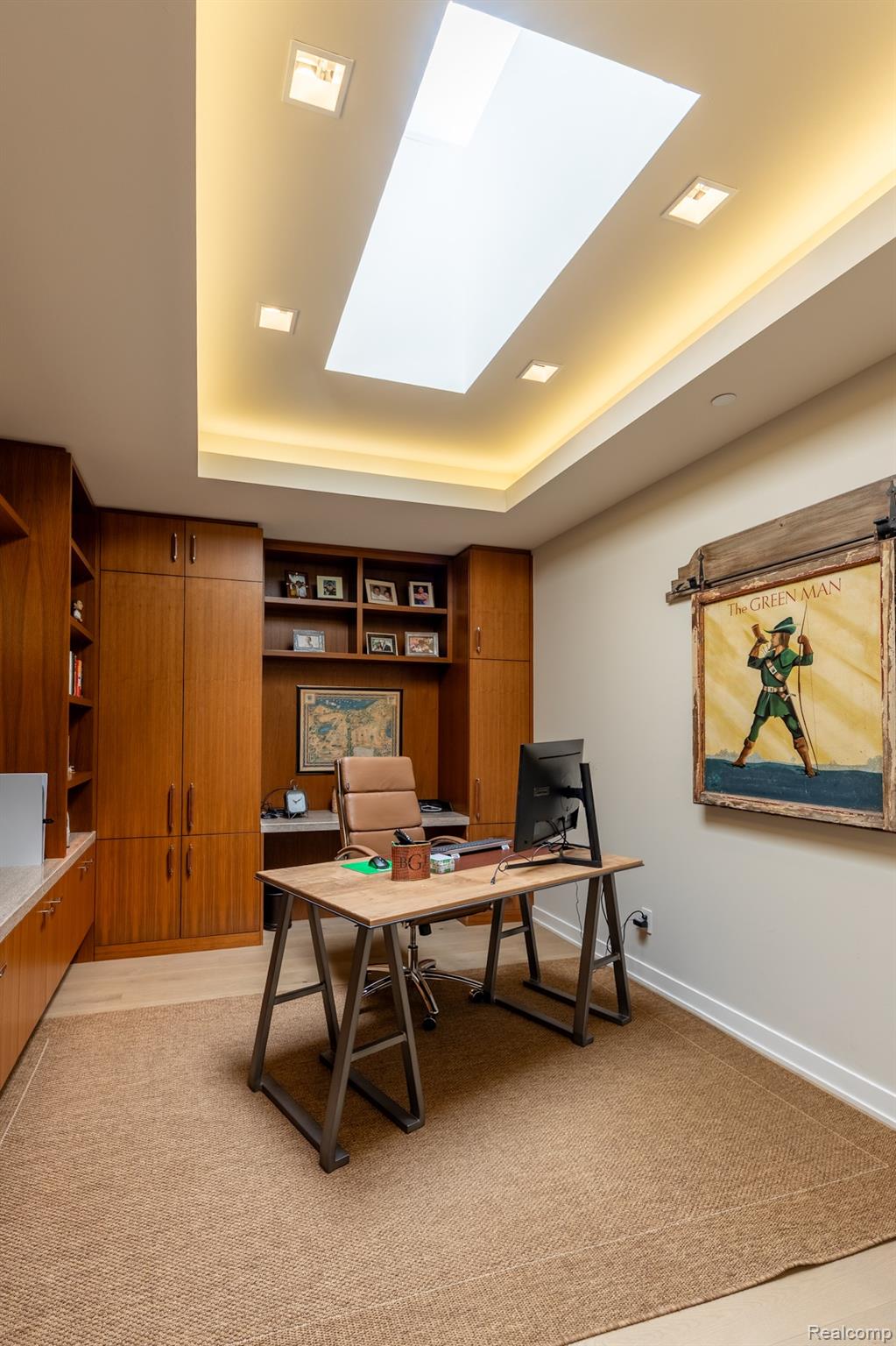 327 N Old Woodward Avenue Unit: 421