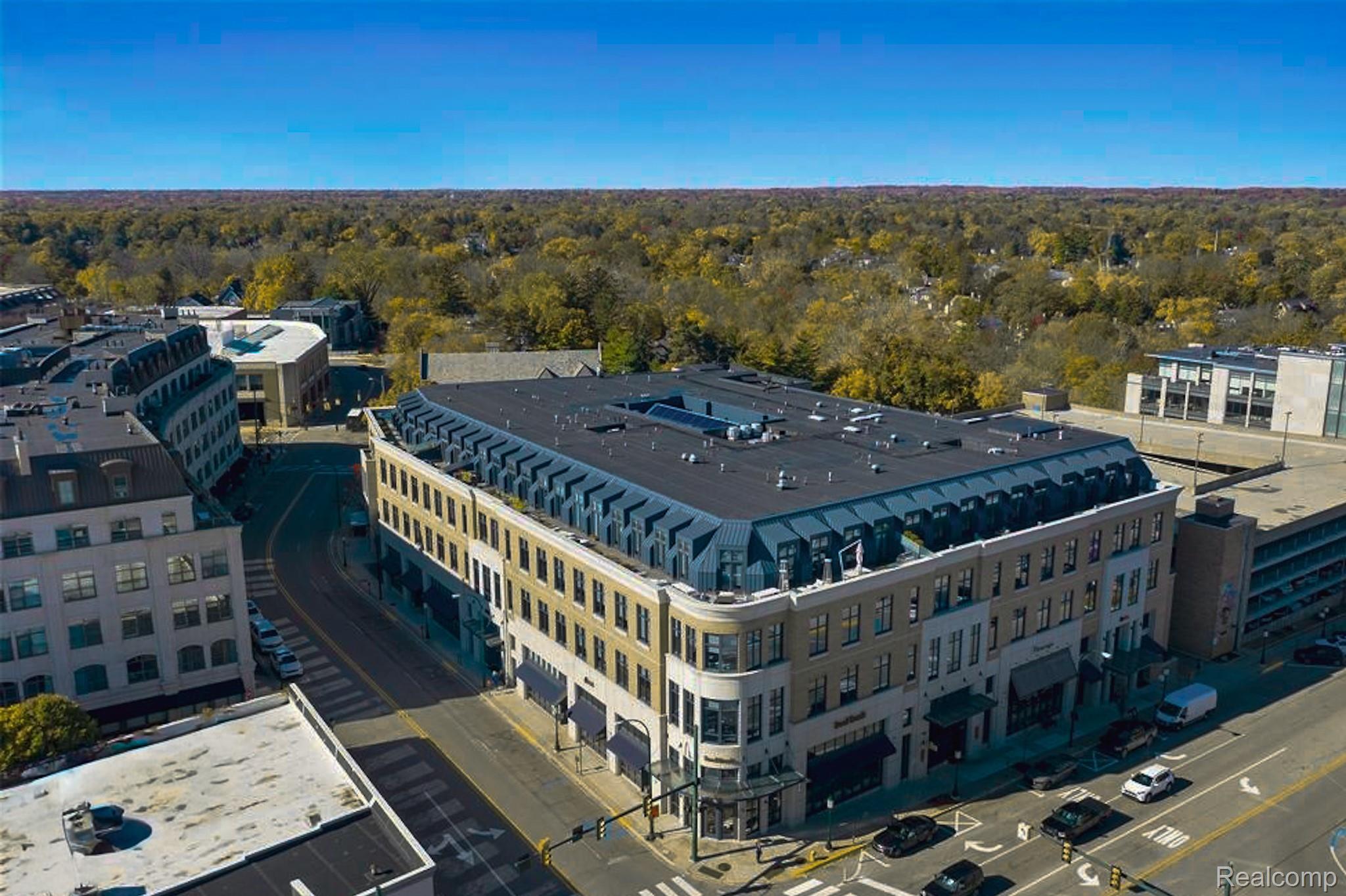 327 N Old Woodward Avenue Unit: 421