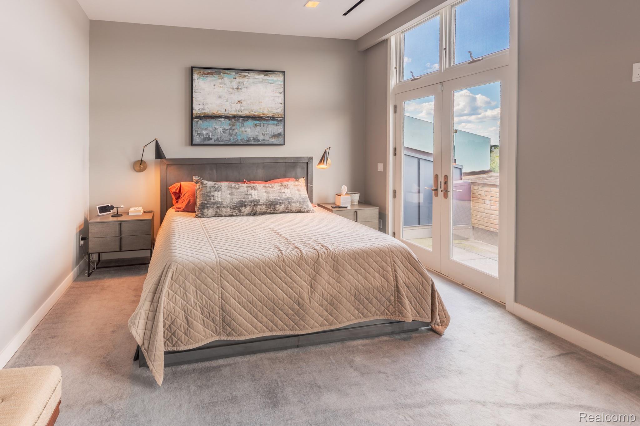 327 N Old Woodward Avenue Unit: 421