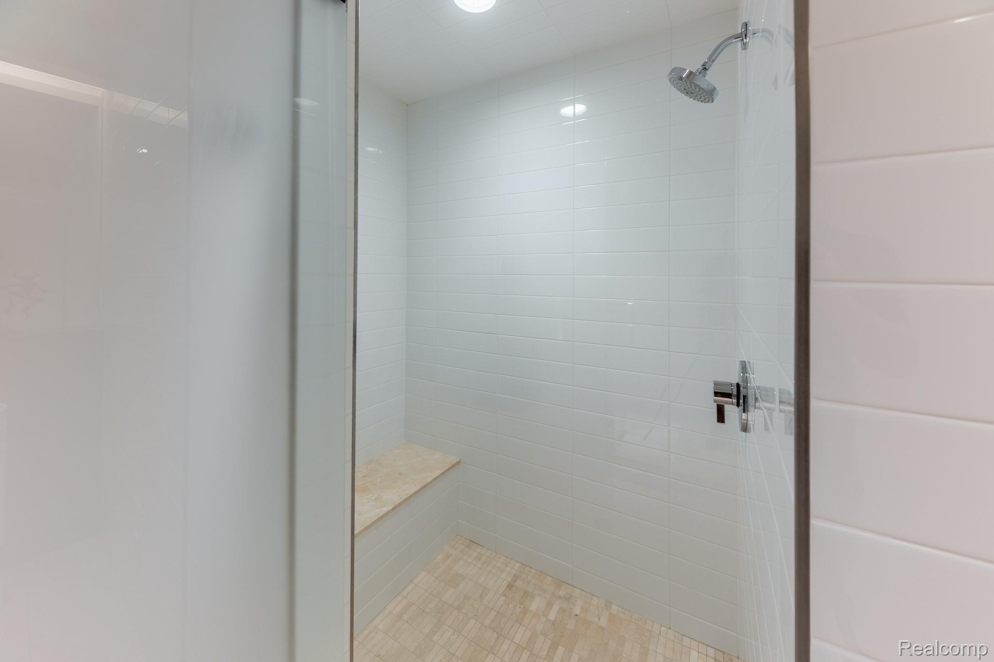 327 N Old Woodward Avenue Unit: 421