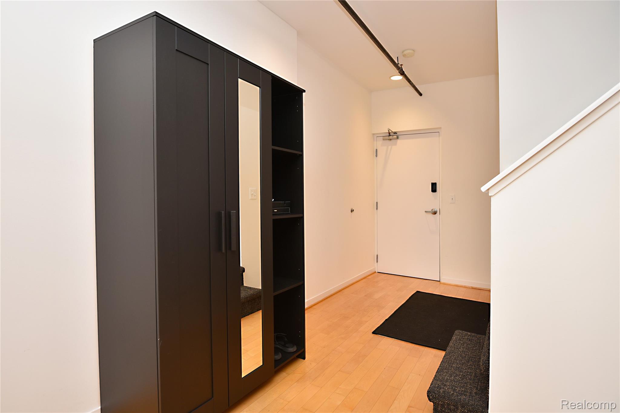 610 S TROY Street Unit: 202