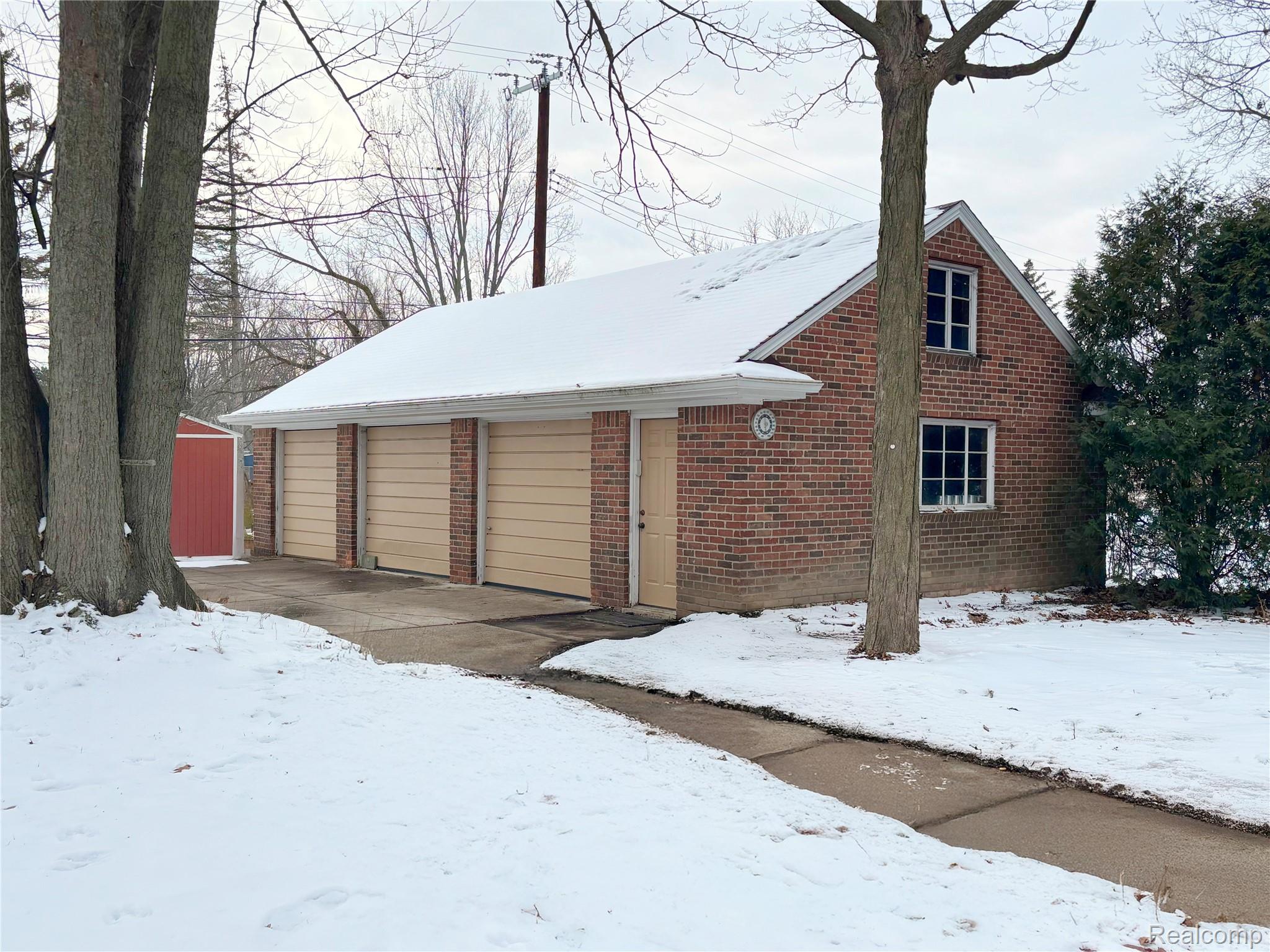 16941 W 13 Mile Road