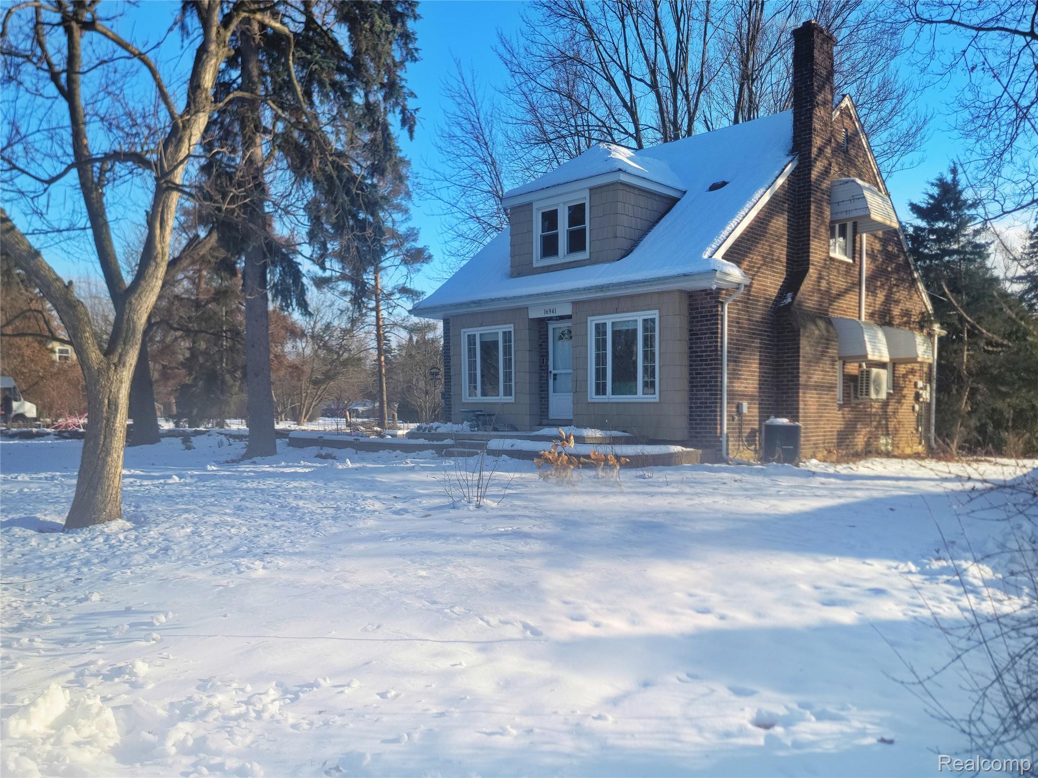 16941 W 13 Mile Road