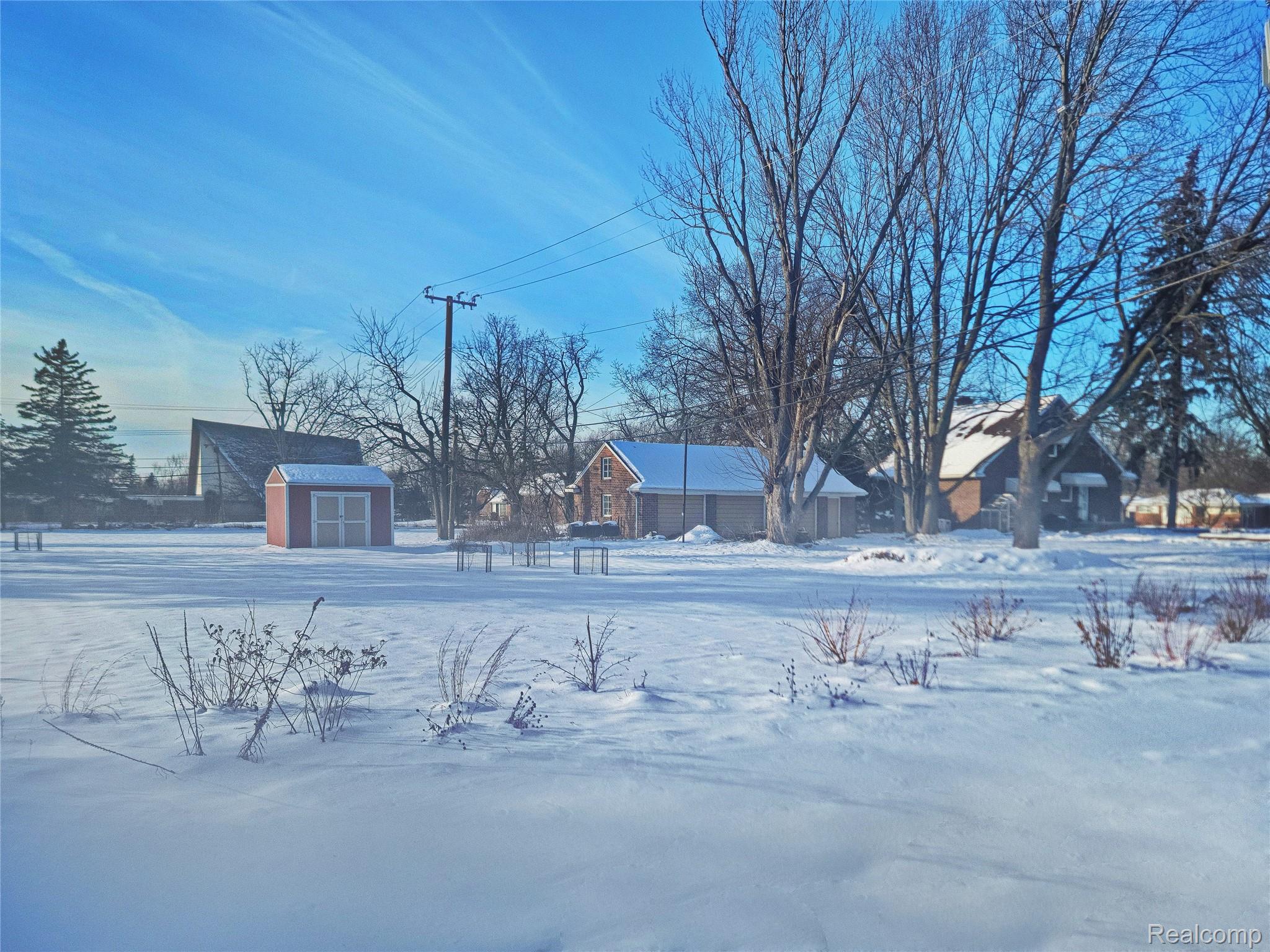 16941 W 13 Mile Road