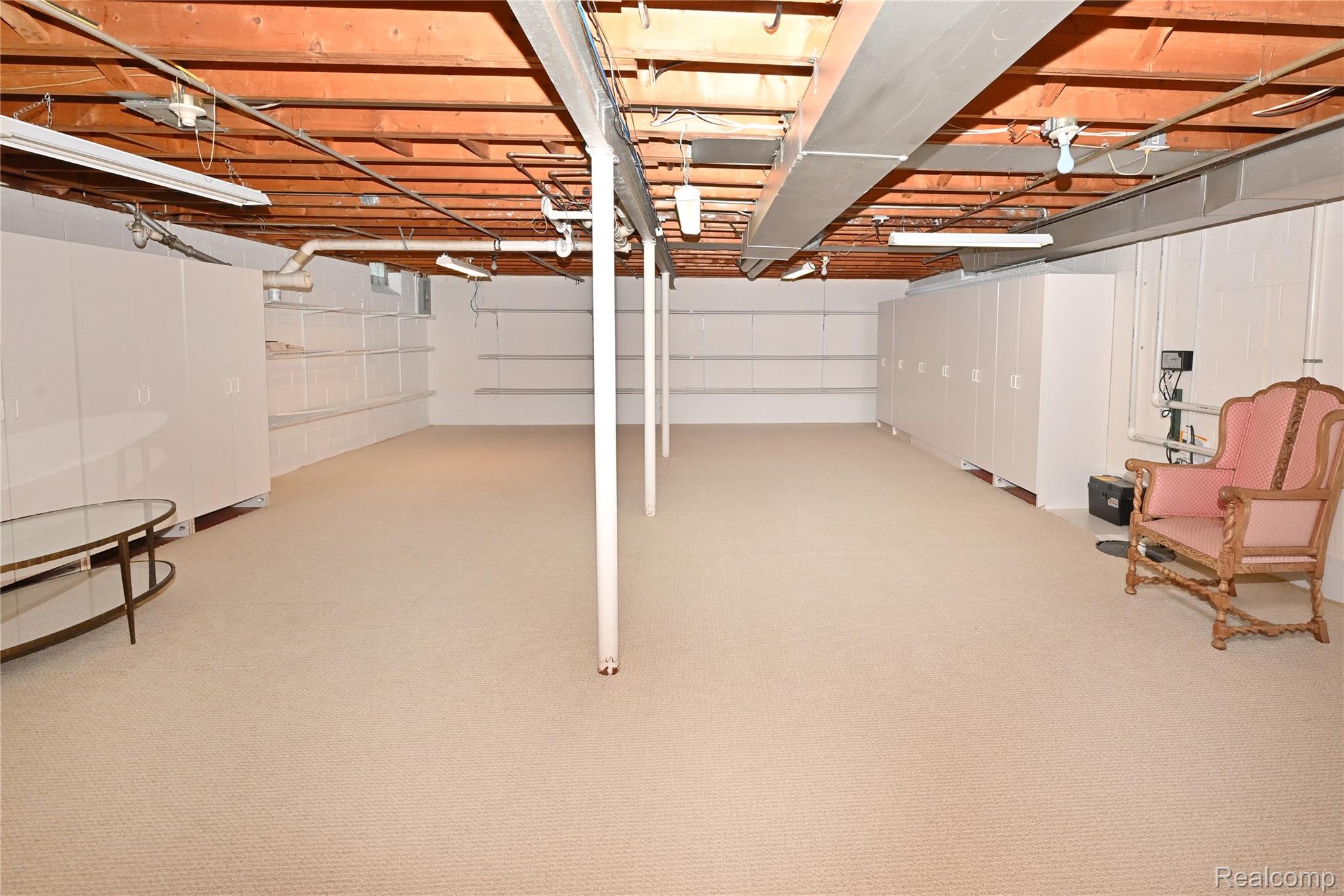 131 E Long Lake Road Unit: 4