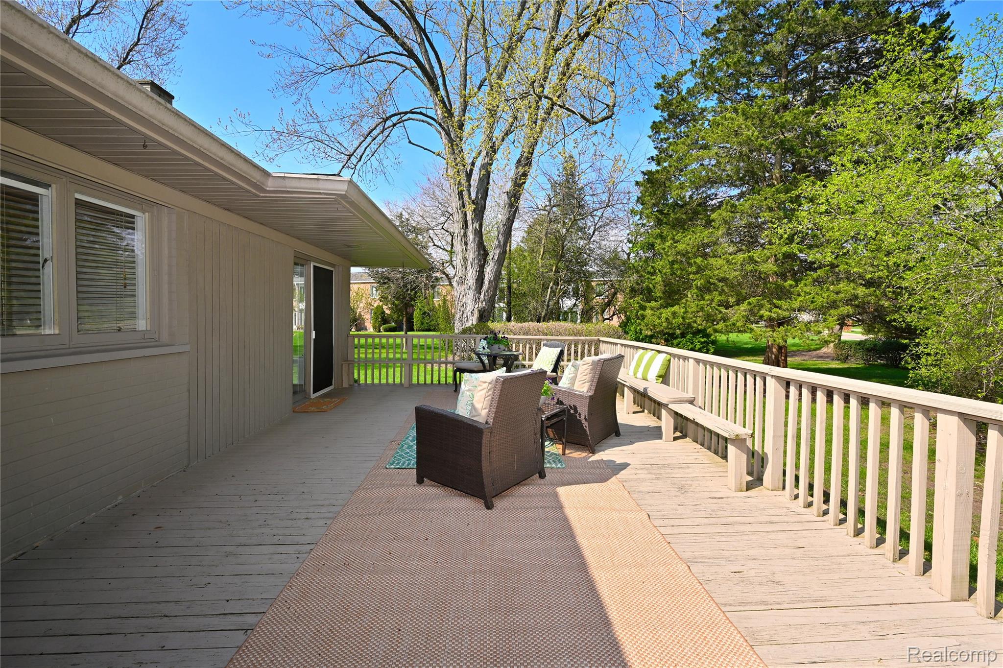 131 E Long Lake Road Unit: 4