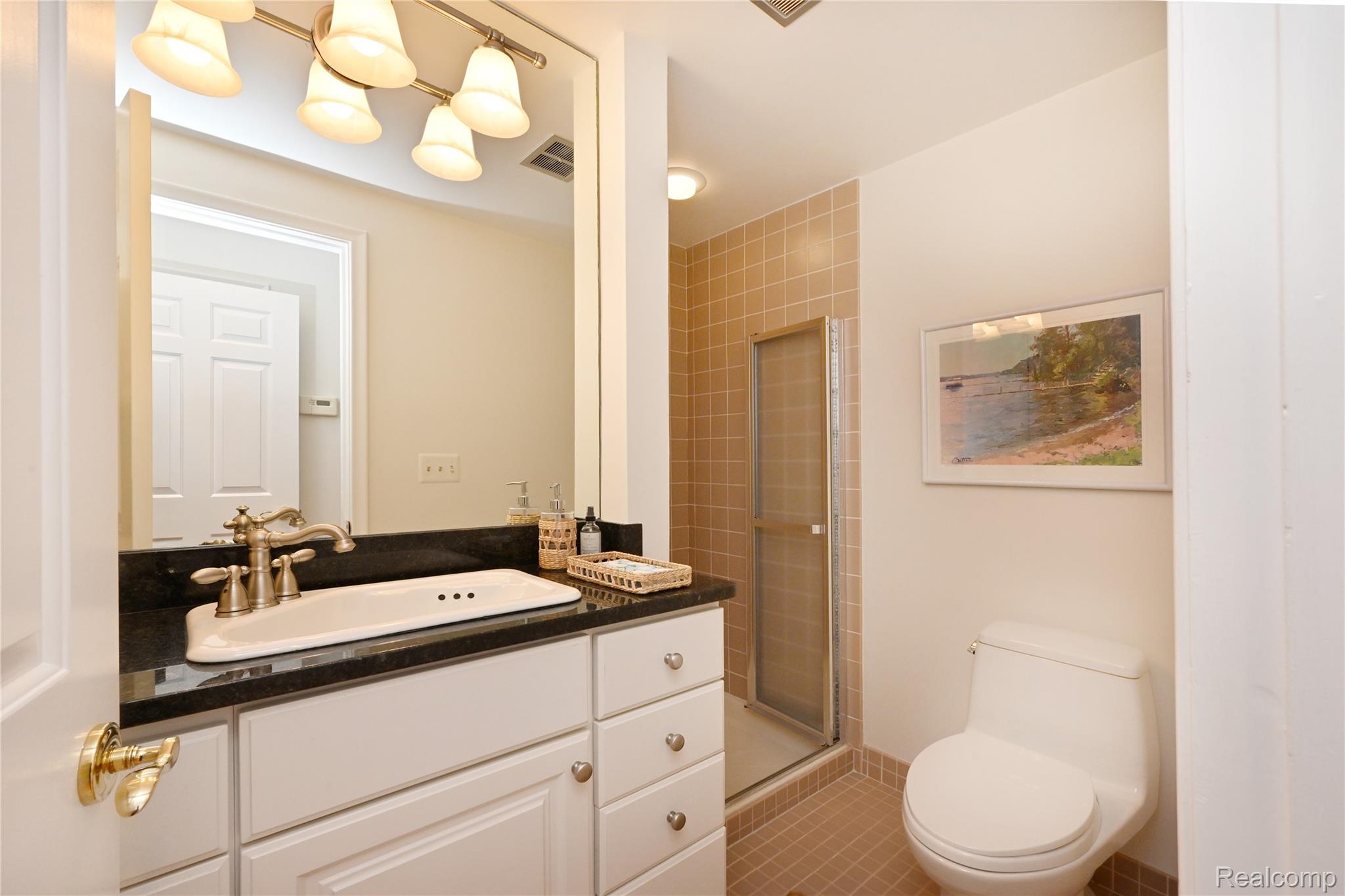 131 E Long Lake Road Unit: 4