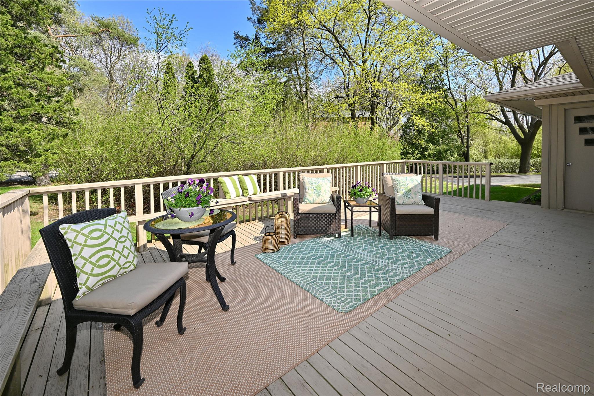 131 E Long Lake Road Unit: 4