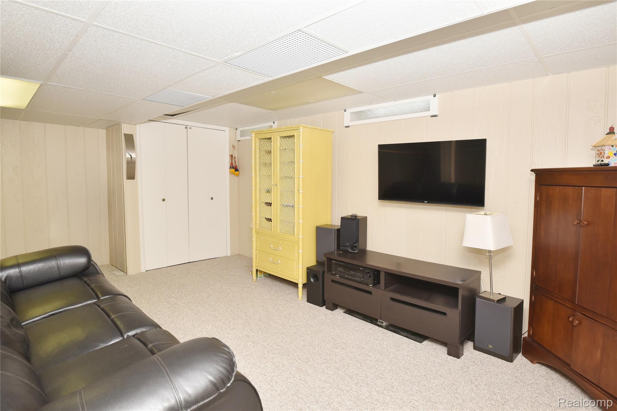 2374 Kingsbury Drive