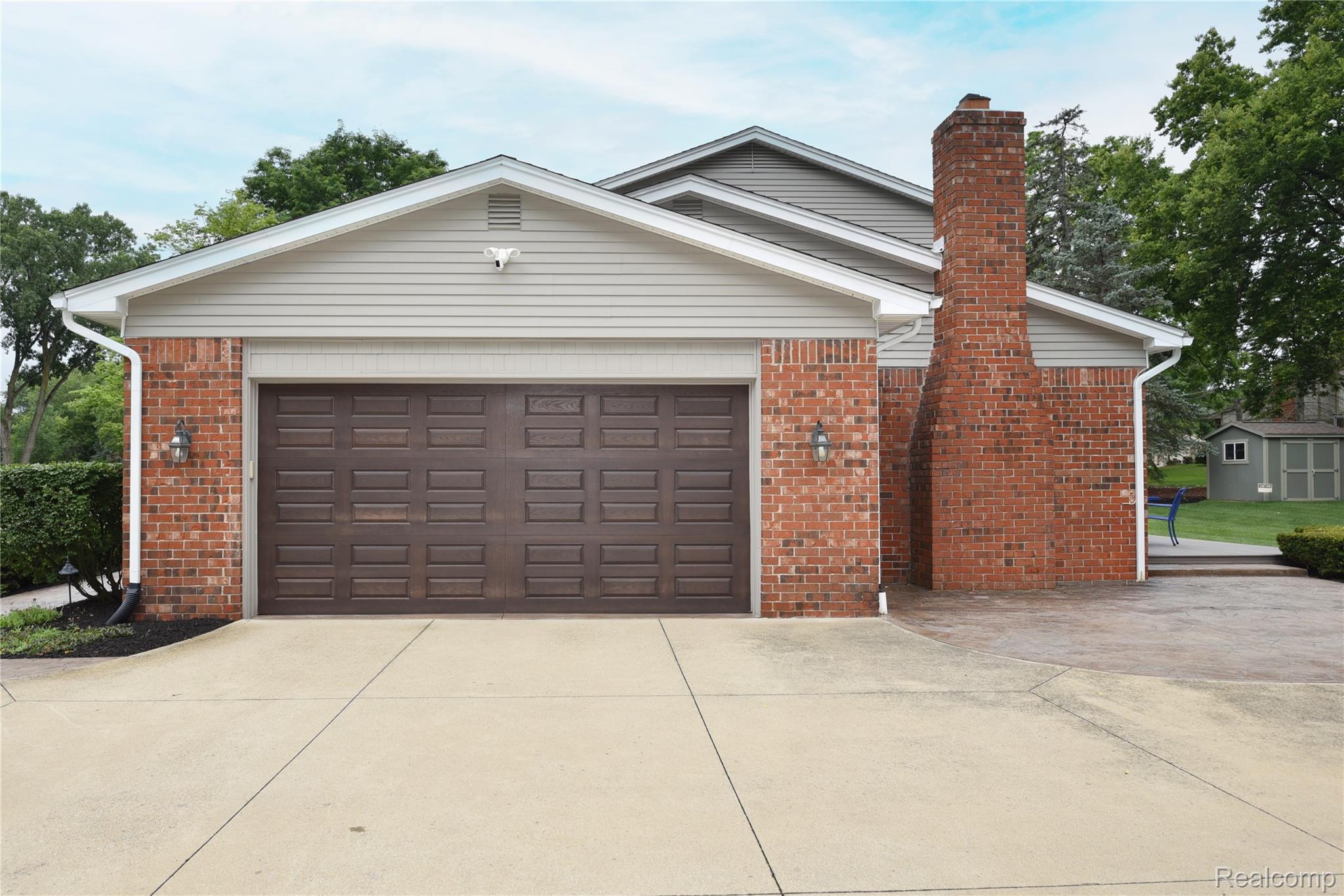 2374 Kingsbury Drive