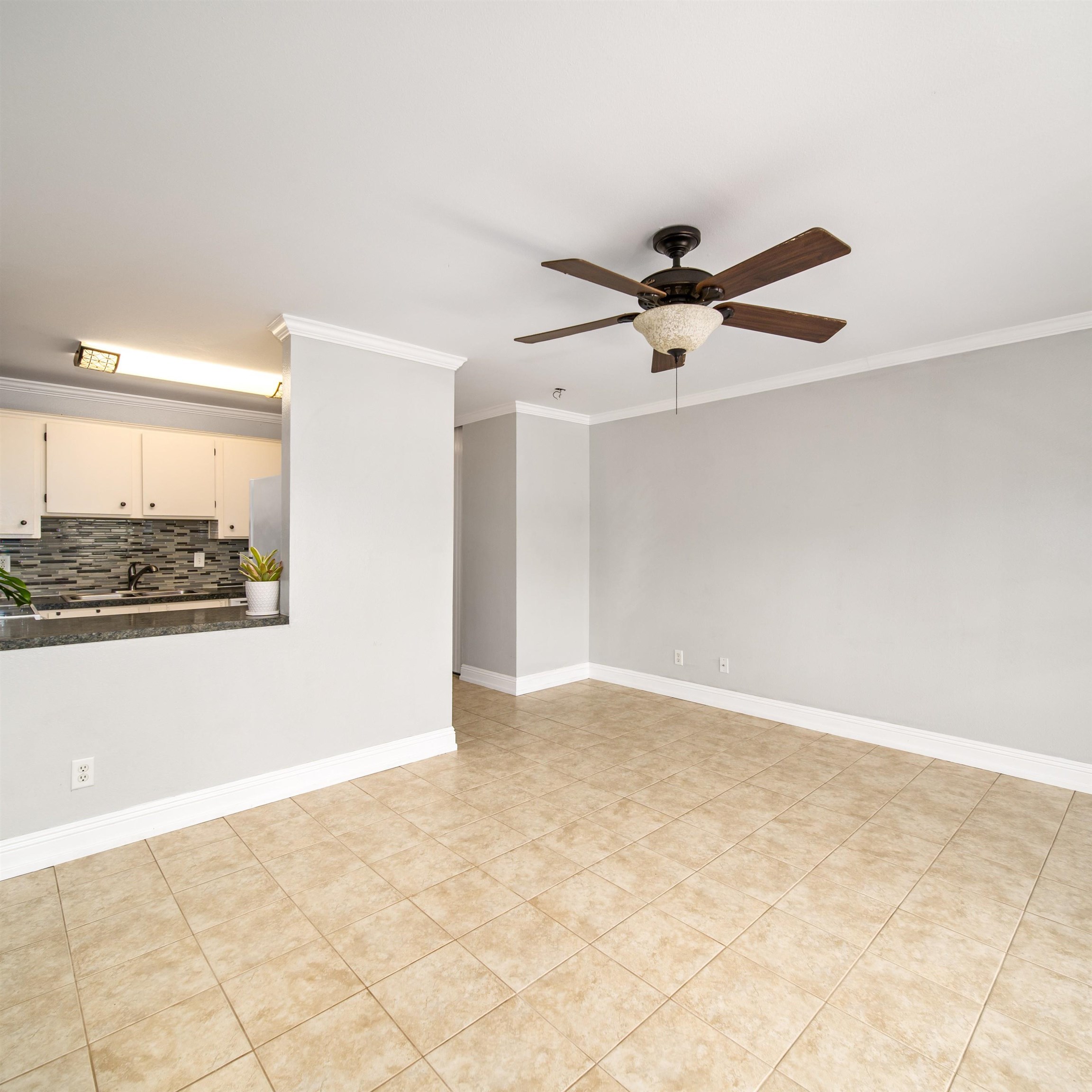 3740 Lower Honoapiilani Rd Unit: A301