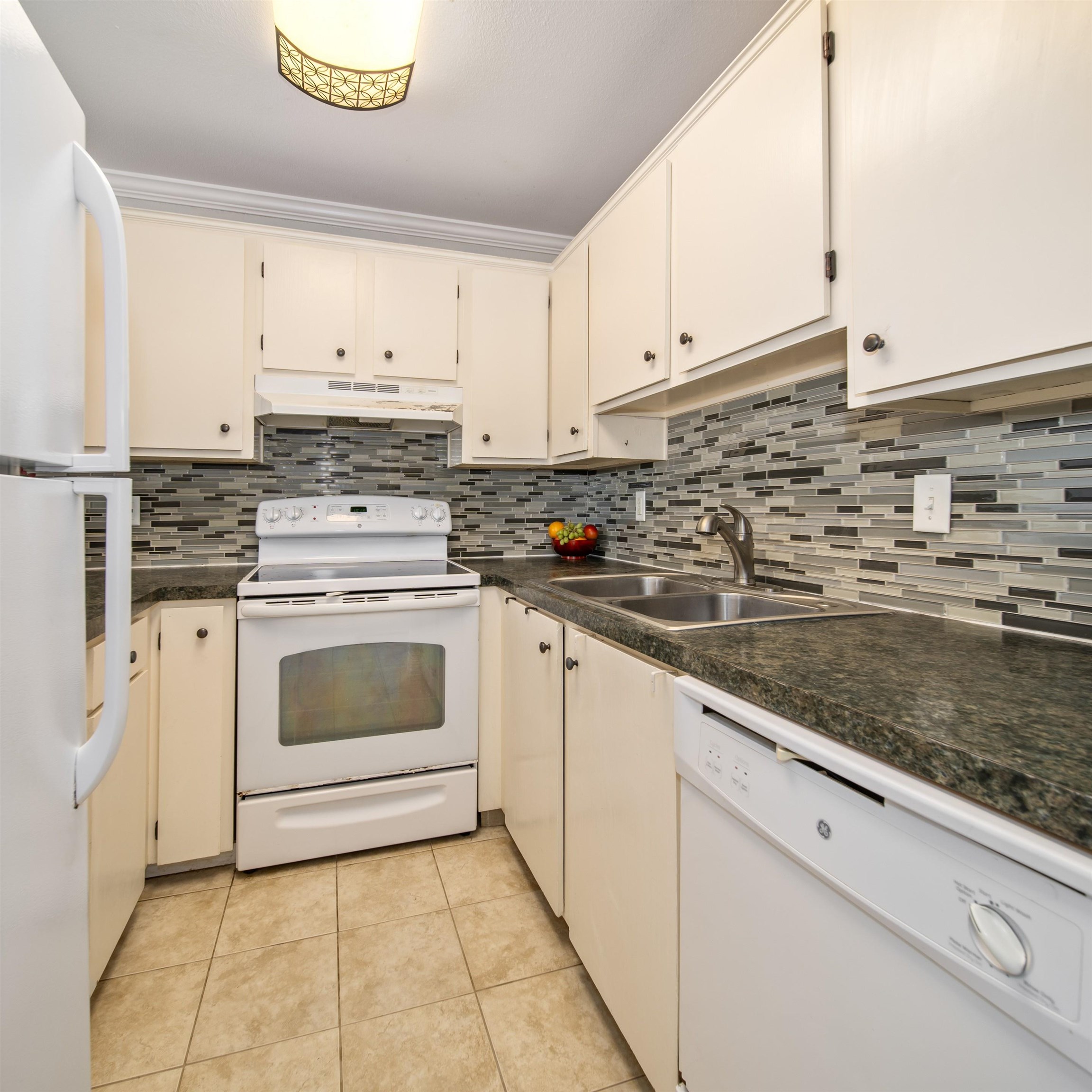 3740 Lower Honoapiilani Rd Unit: A301