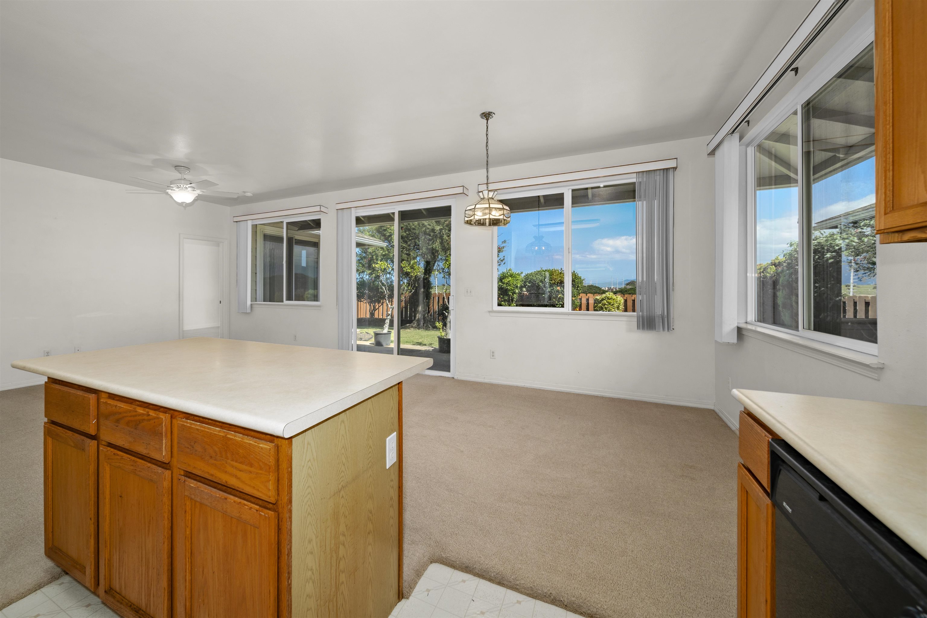 171 Poniu Cir