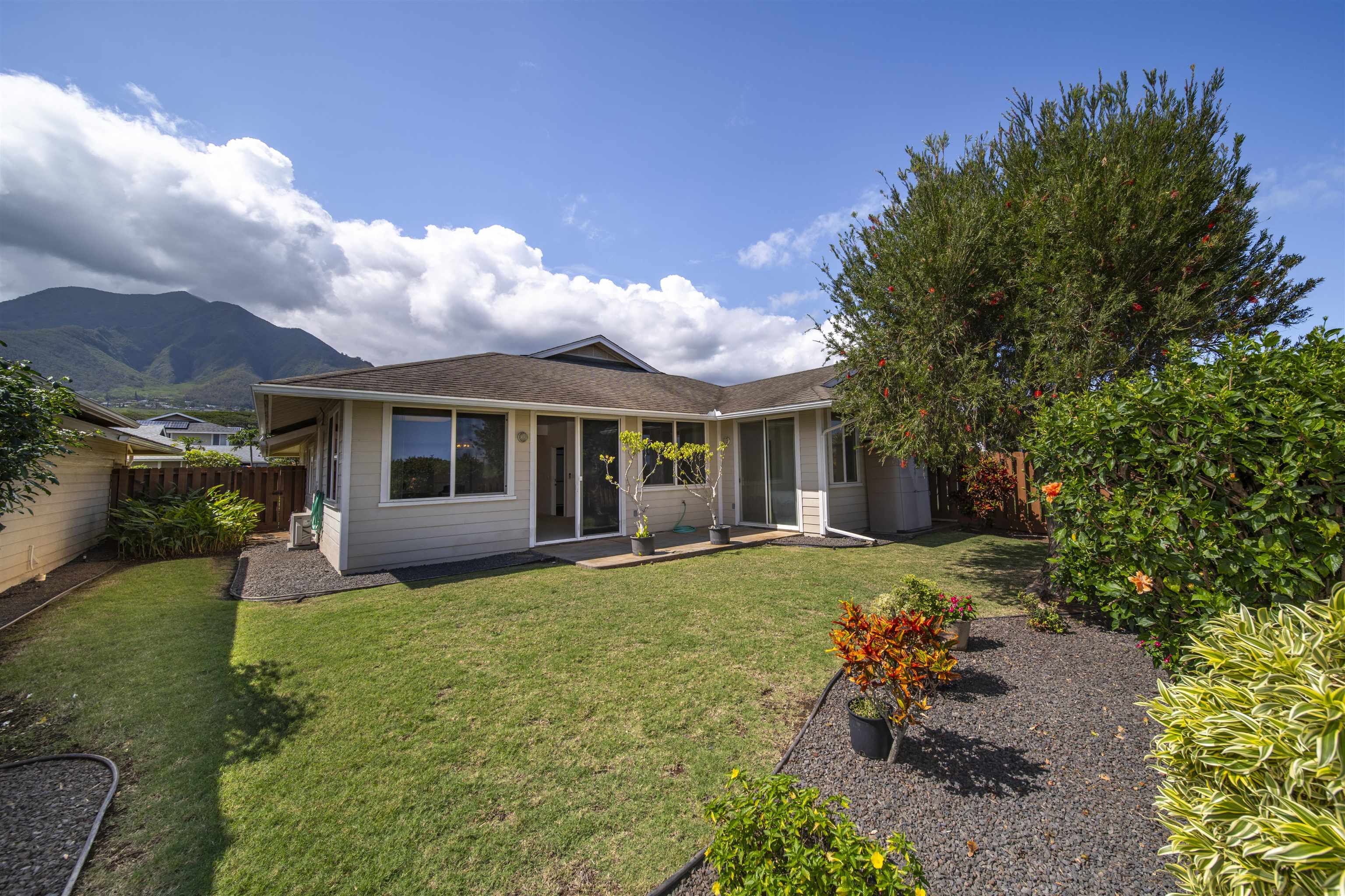 171 Poniu Cir