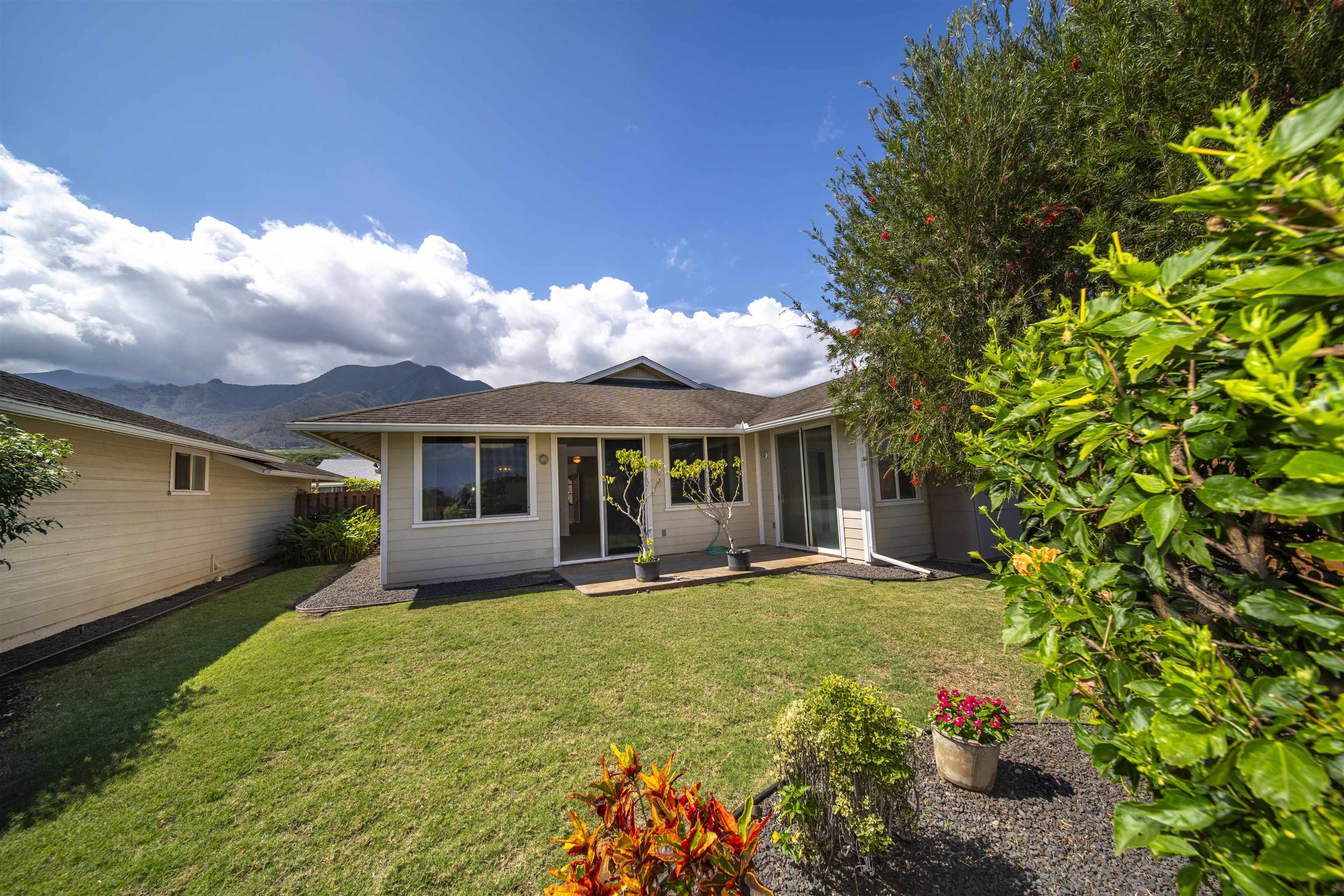 171 Poniu Cir