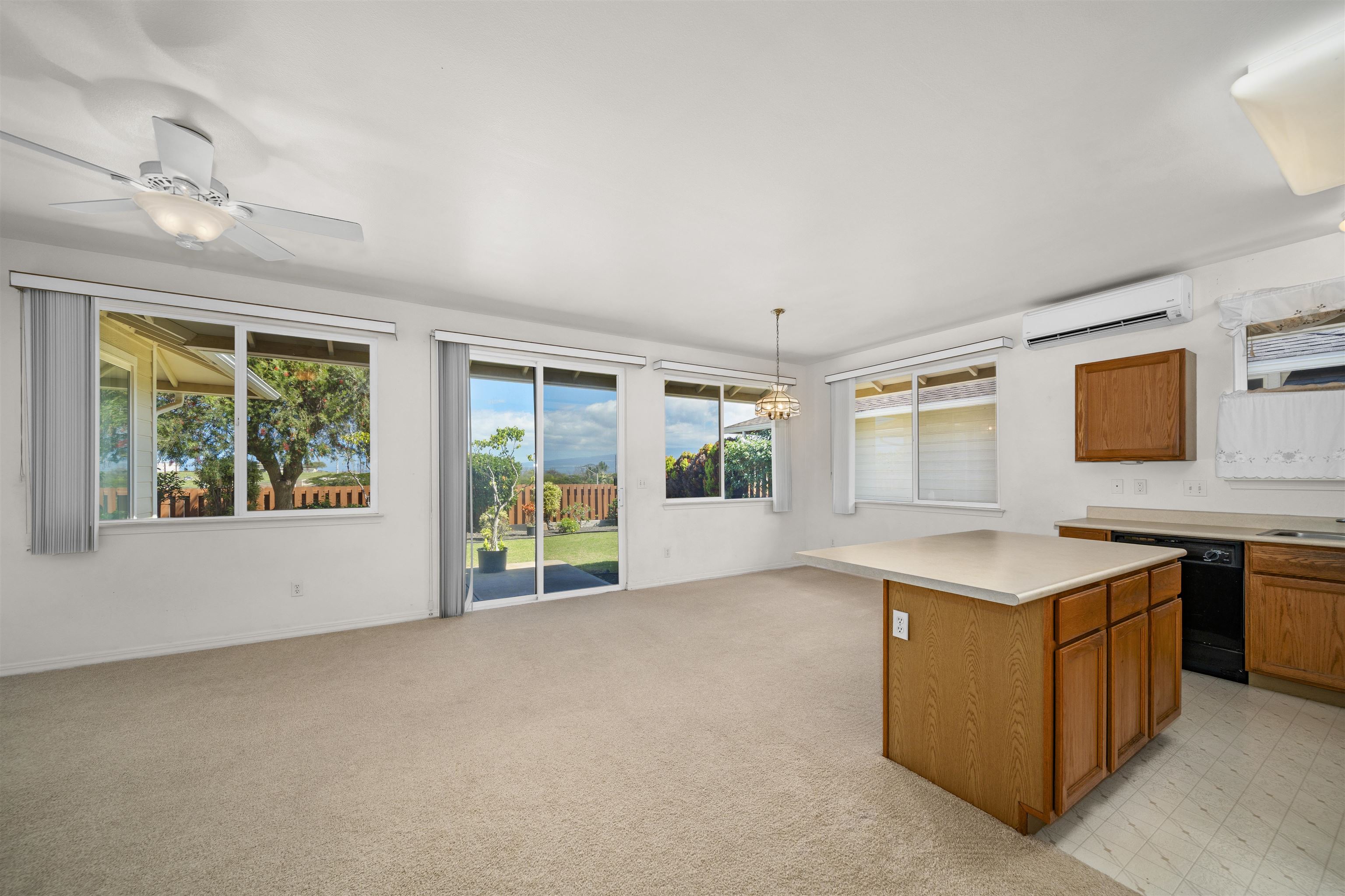 171 Poniu Cir
