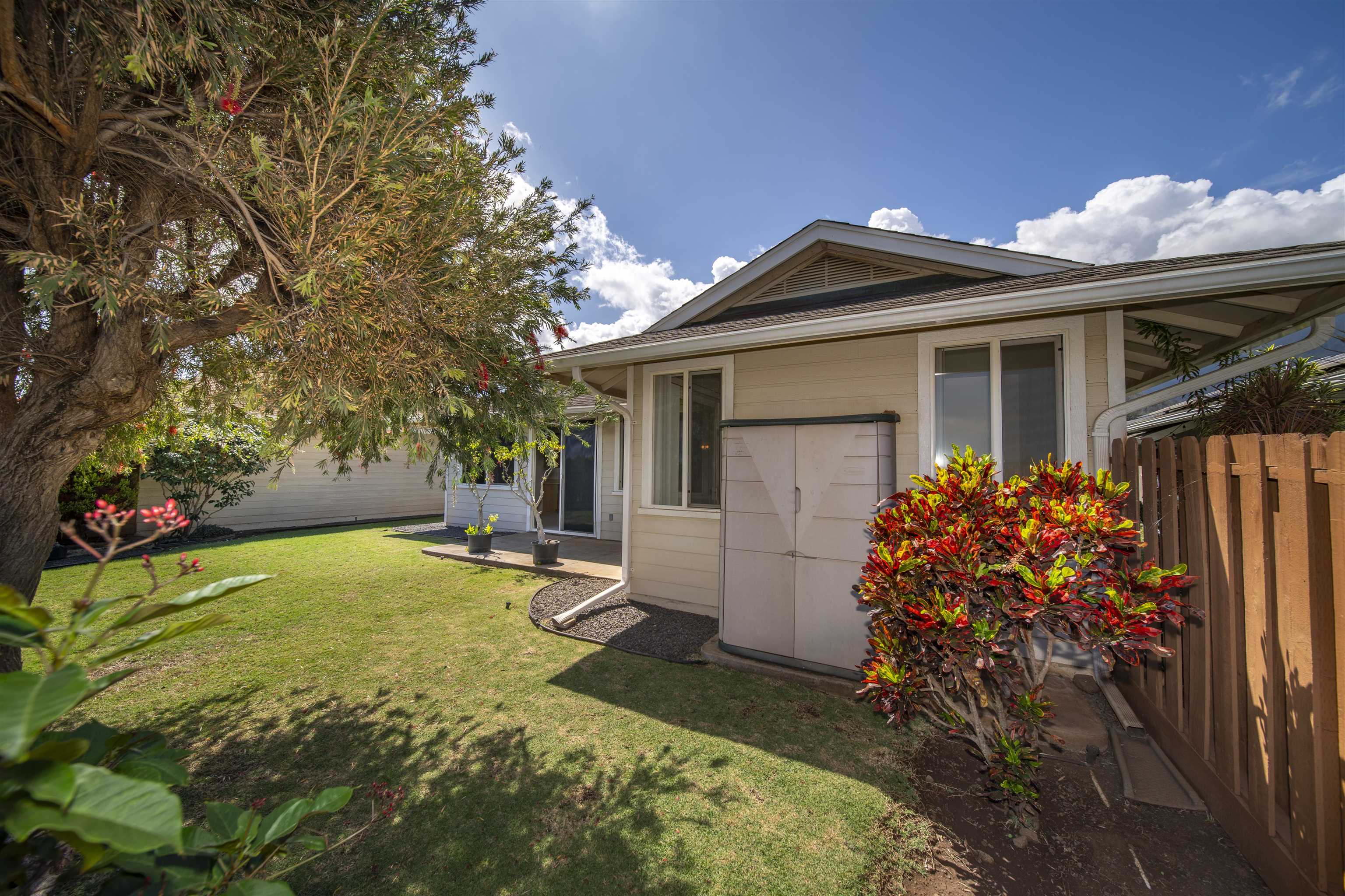 171 Poniu Cir