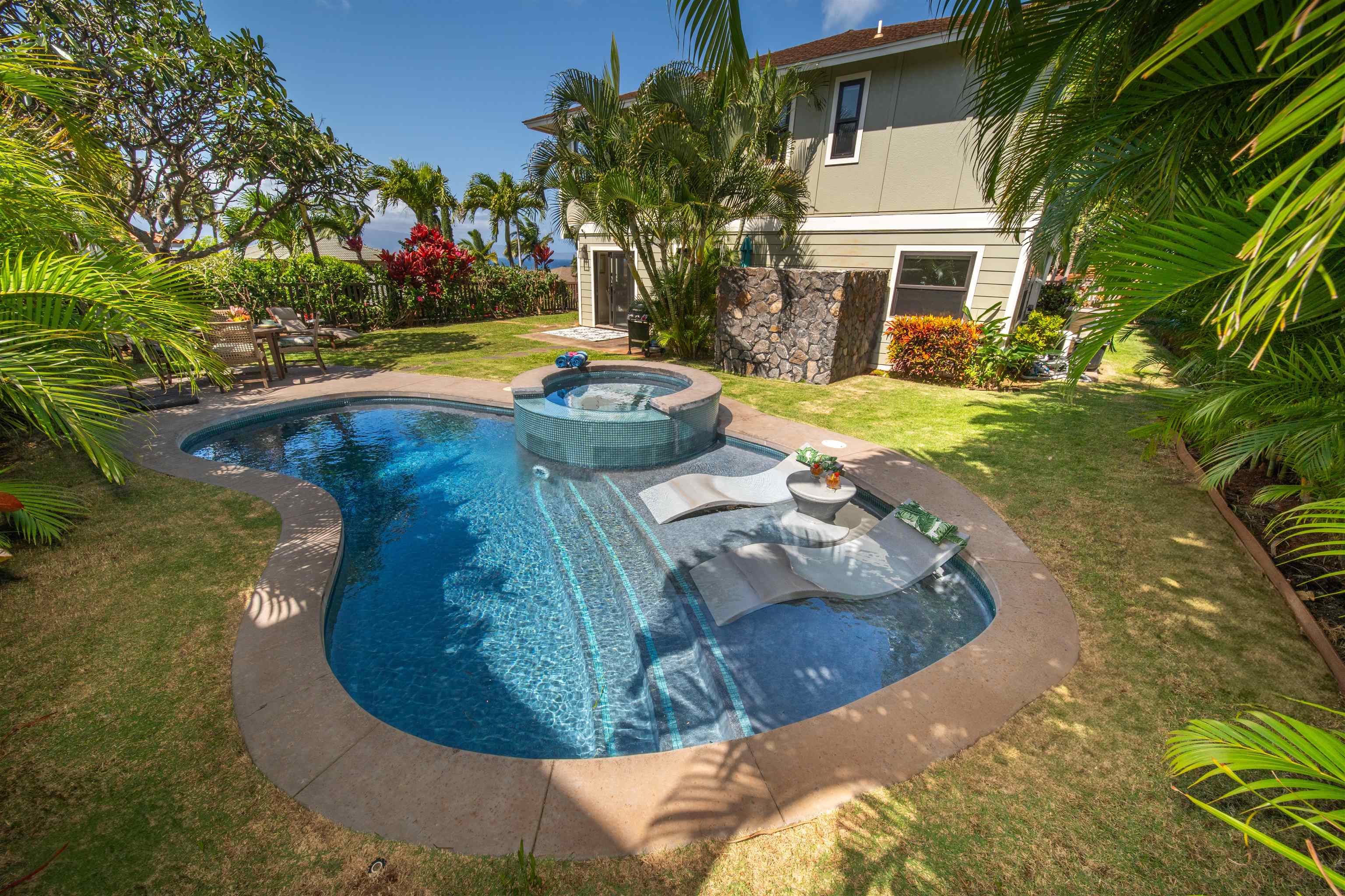 114 Kahana Nui Rd