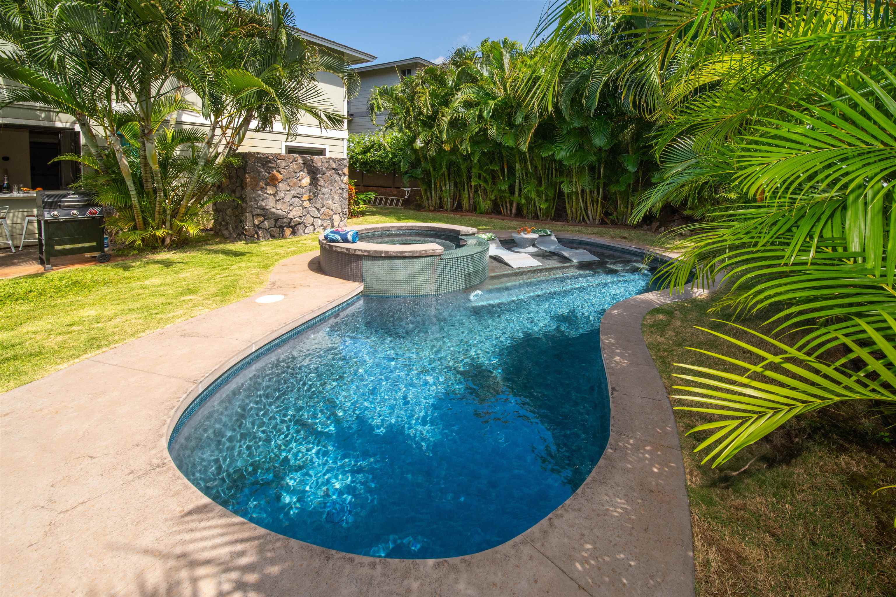 114 Kahana Nui Rd