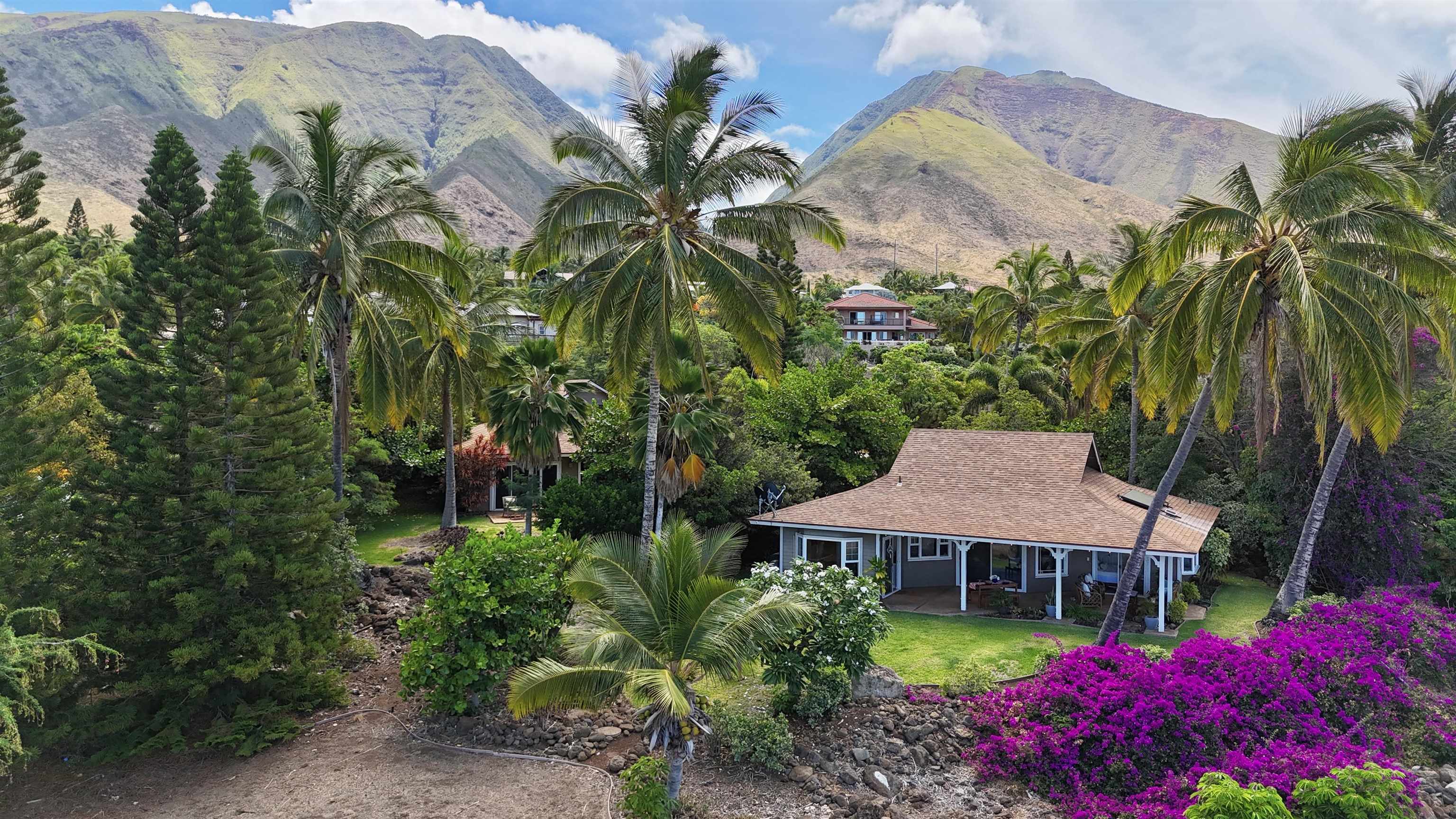 23 W Huapala Pl