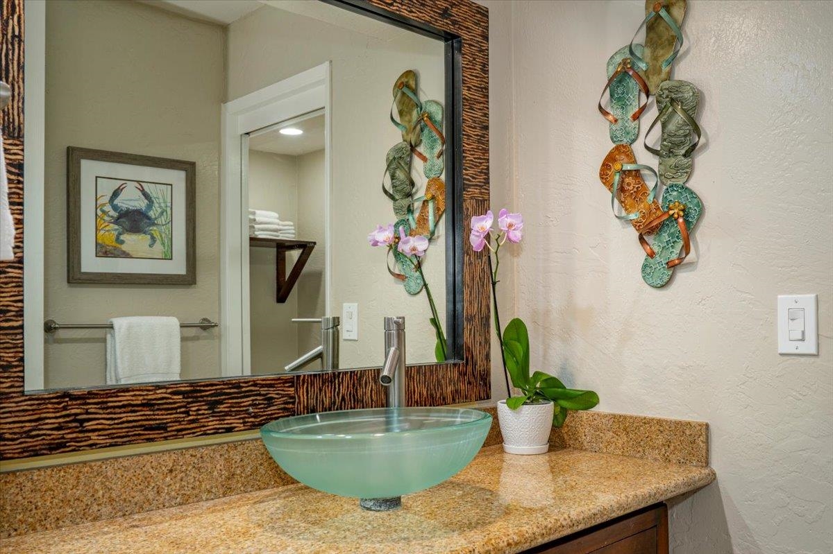 3543 Lower Honoapiilani Rd Unit: J302