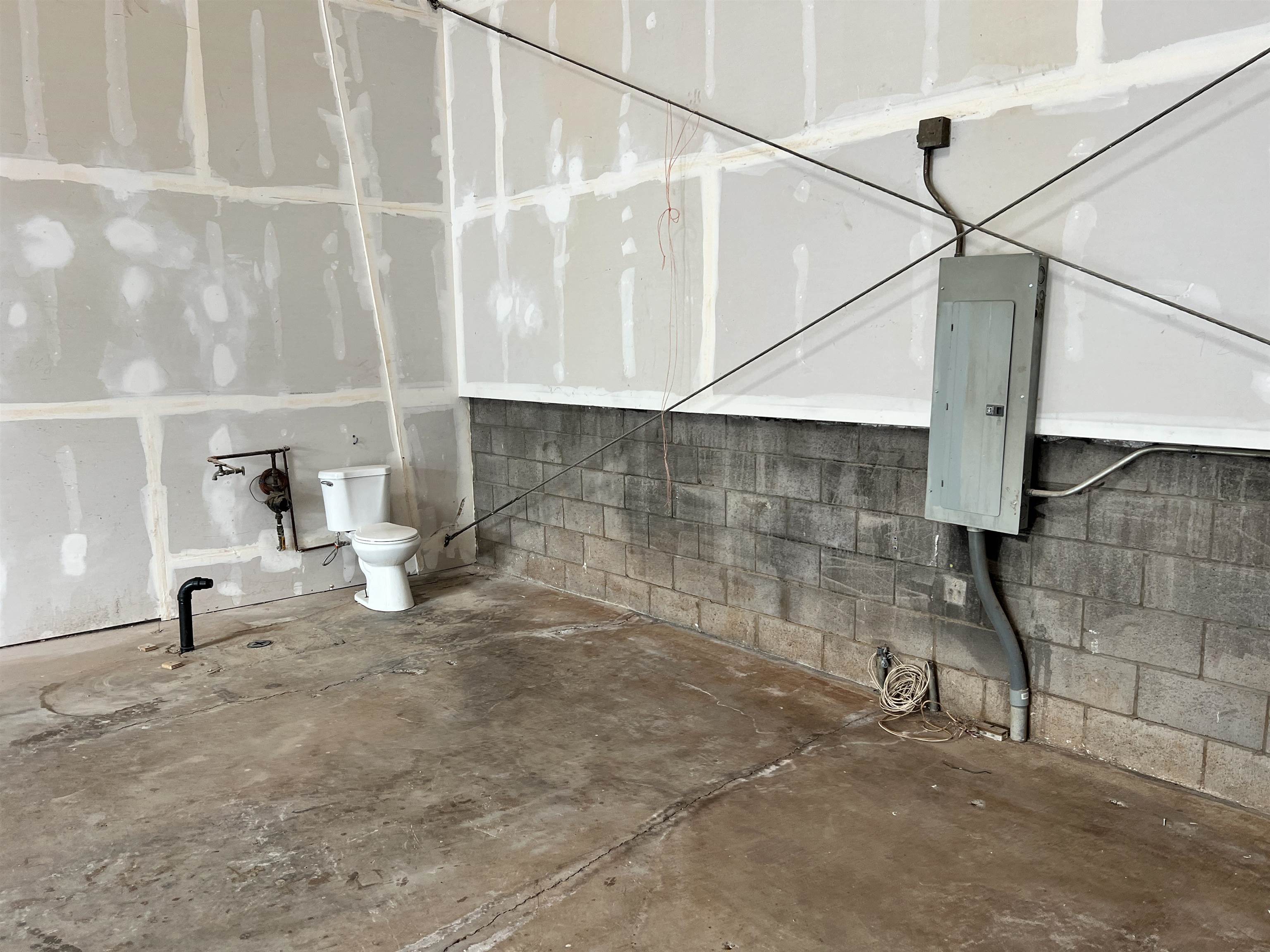 147 Kupuohi St Unit: G-3