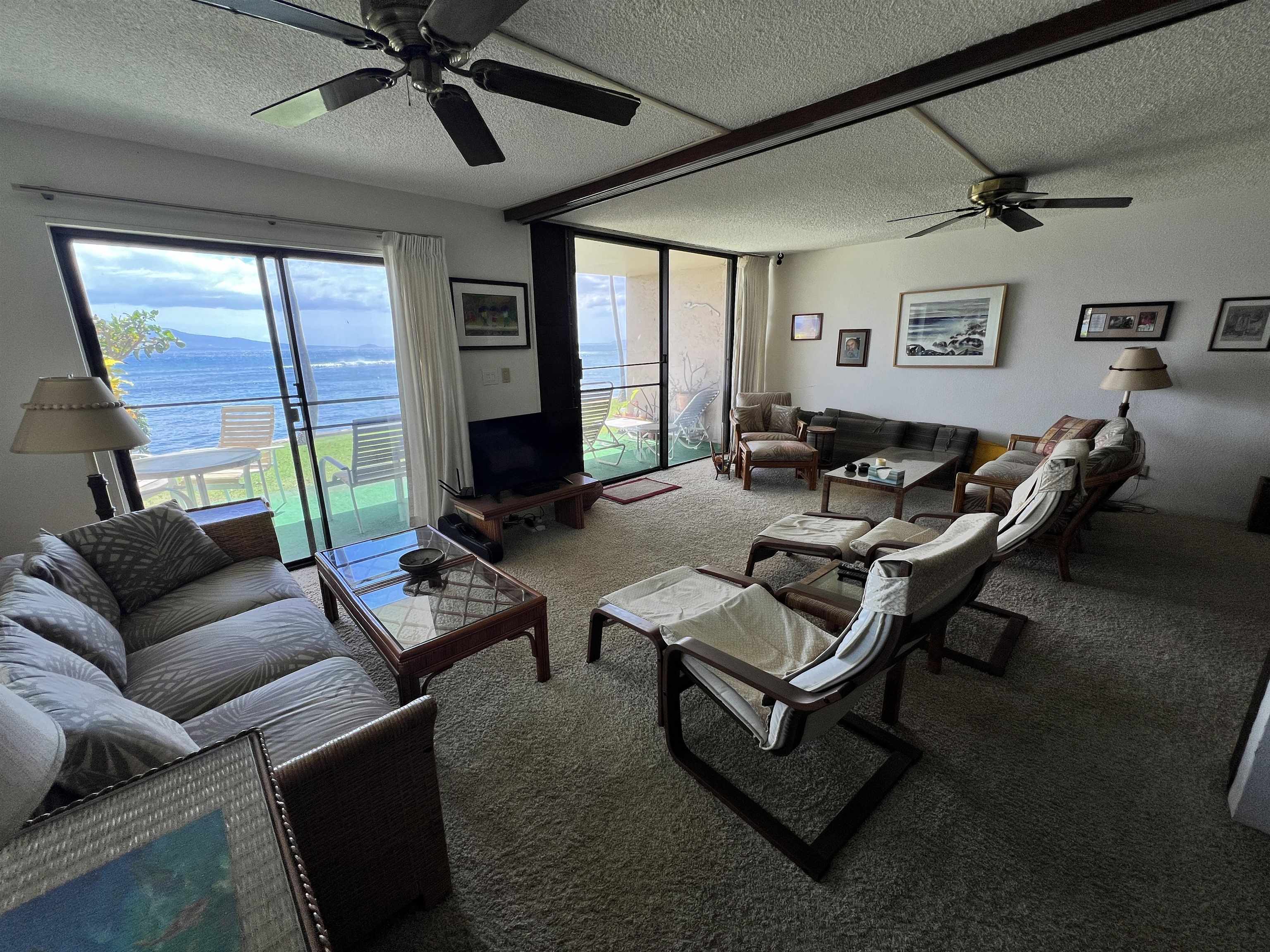 100 HAUOLI St Unit: 112