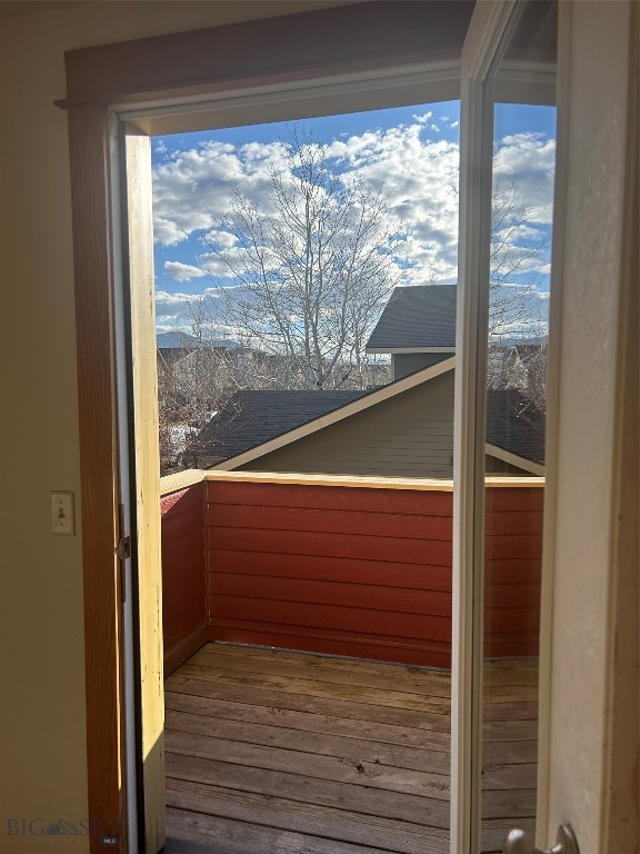 156 N Hanley Avenue A