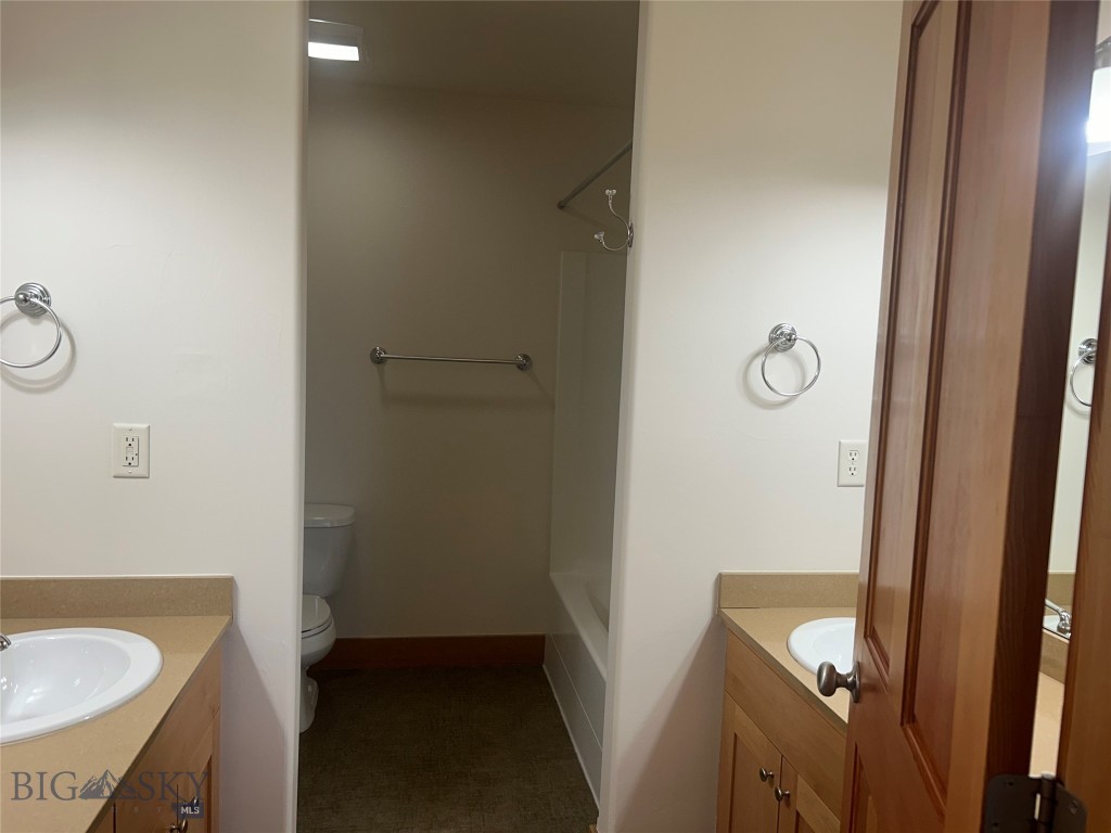 156 N Hanley Avenue A