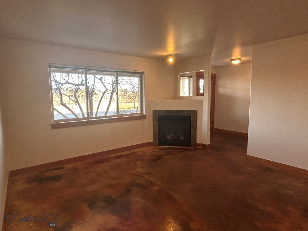 156 N Hanley Avenue A