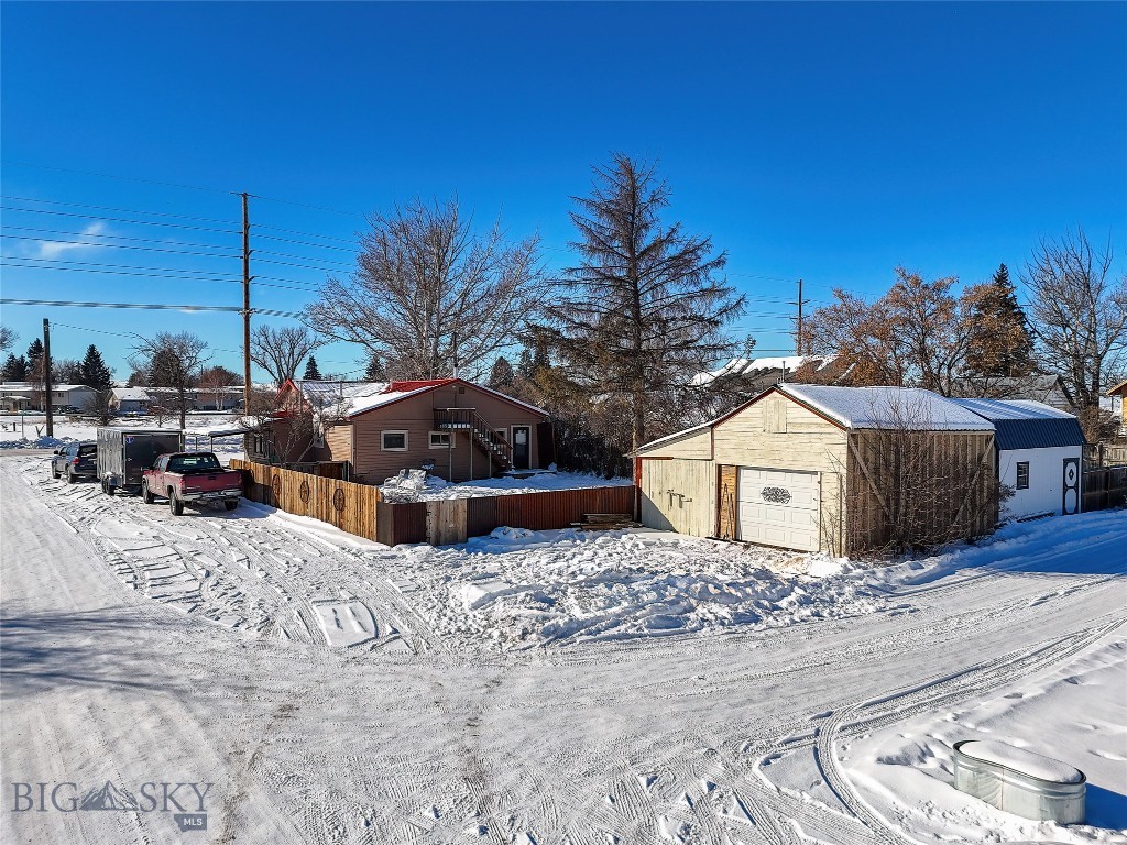 401 W Railroad Avenue N