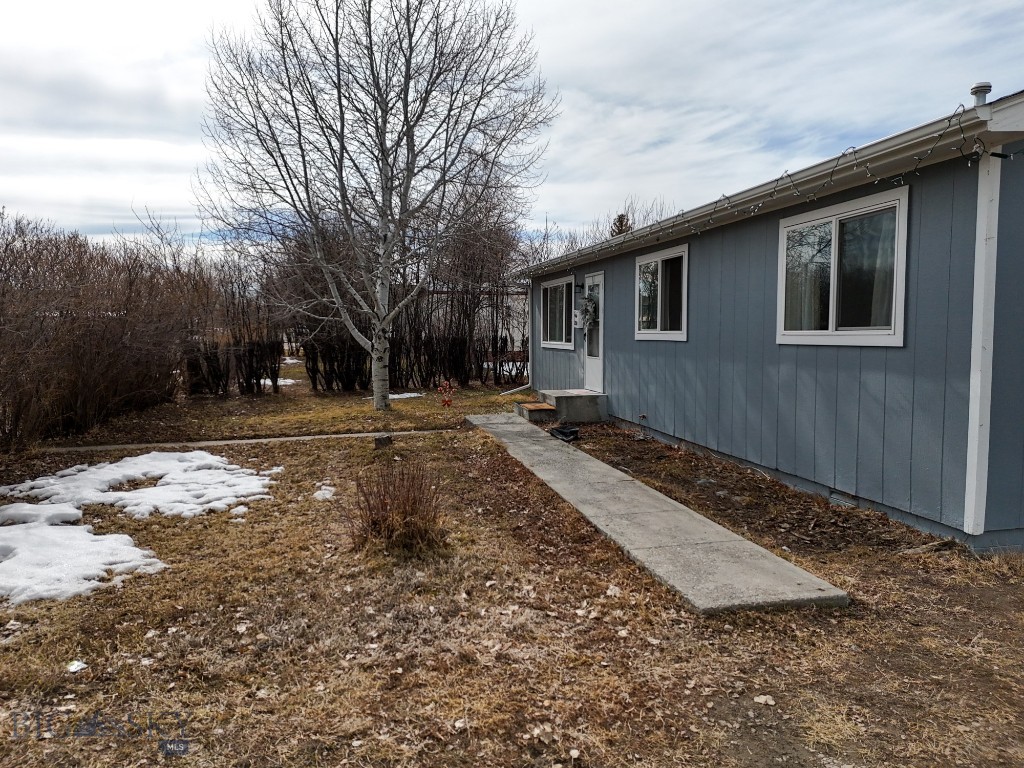 206 W Front Street