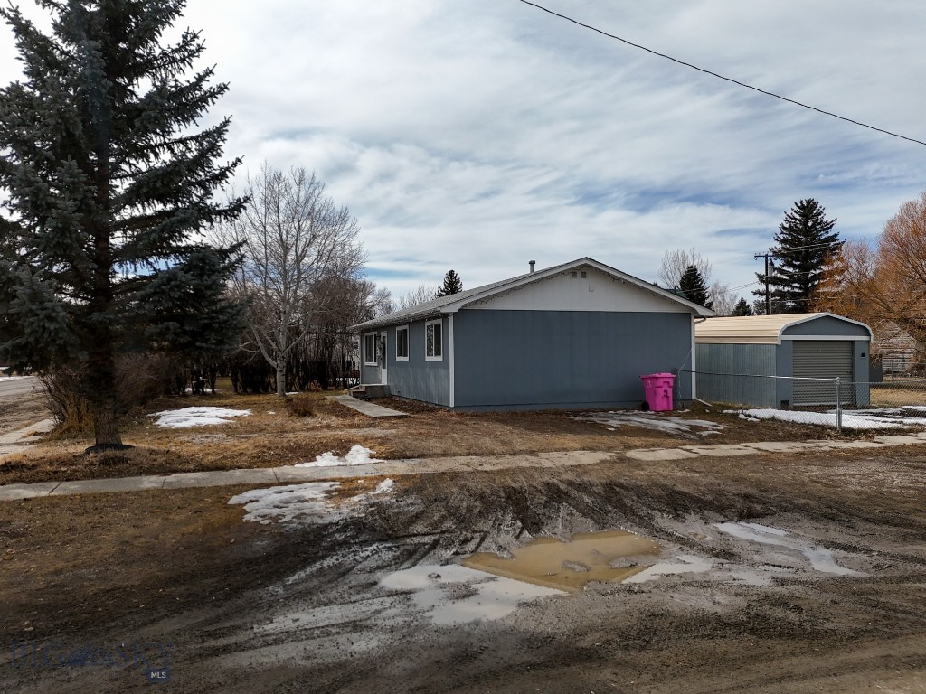 206 W Front Street