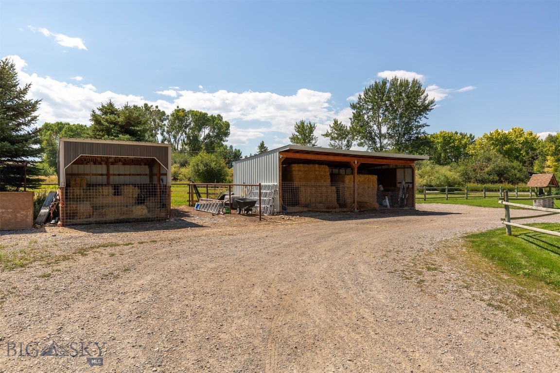4752 Eden Road