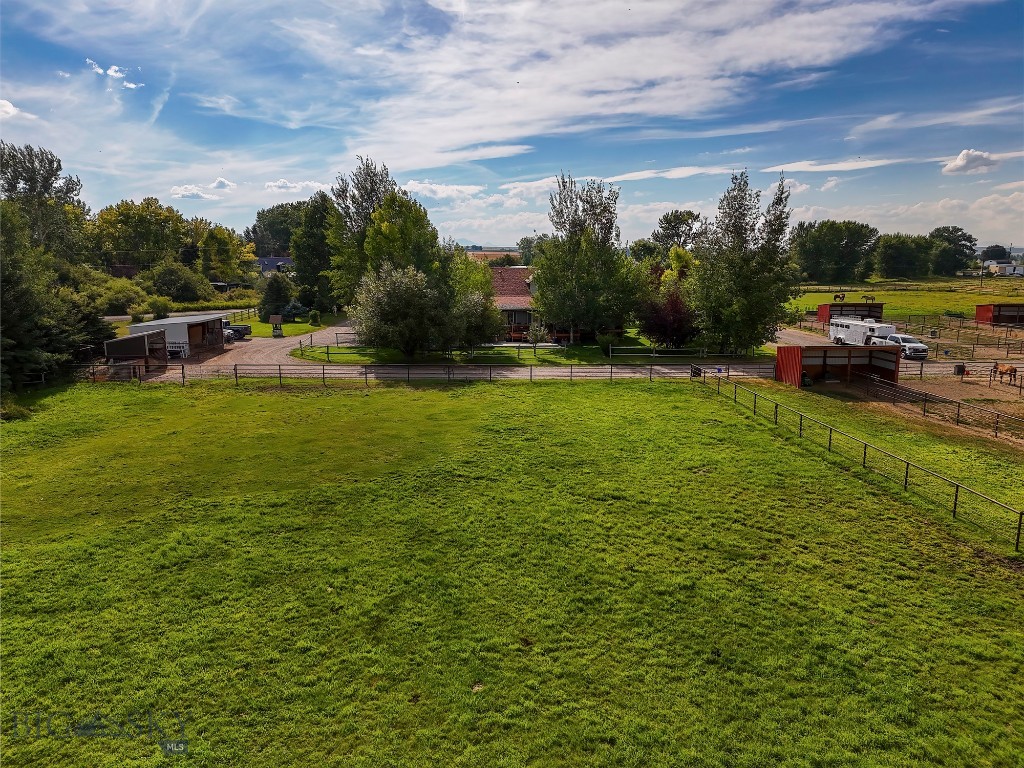 4752 Eden Road