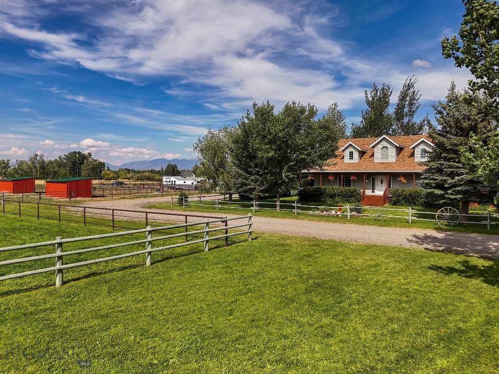 4752 Eden Road